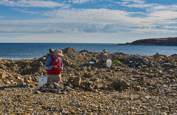 Debbie Thompson (R) and me, carrying out paleontological field research at Airport Cove near Churchill: August, 2016 (photo: Michael Cuggy).